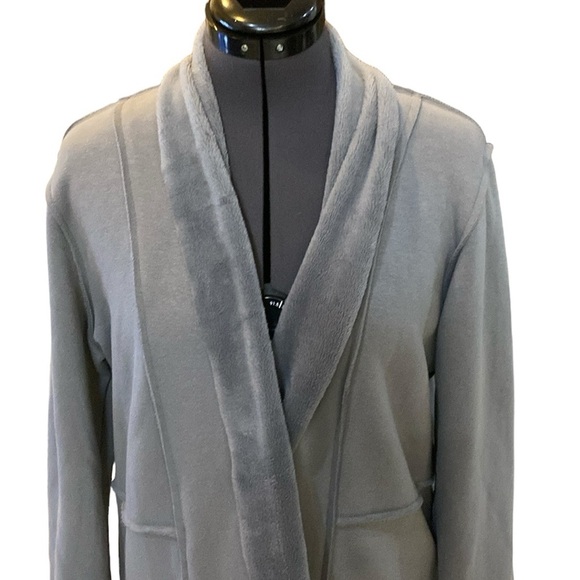 Chicos Womens Gray Sheering Exposed Stitch Open SoftCardigan Sz 1(8/10) Imported - Picture 5 of 11